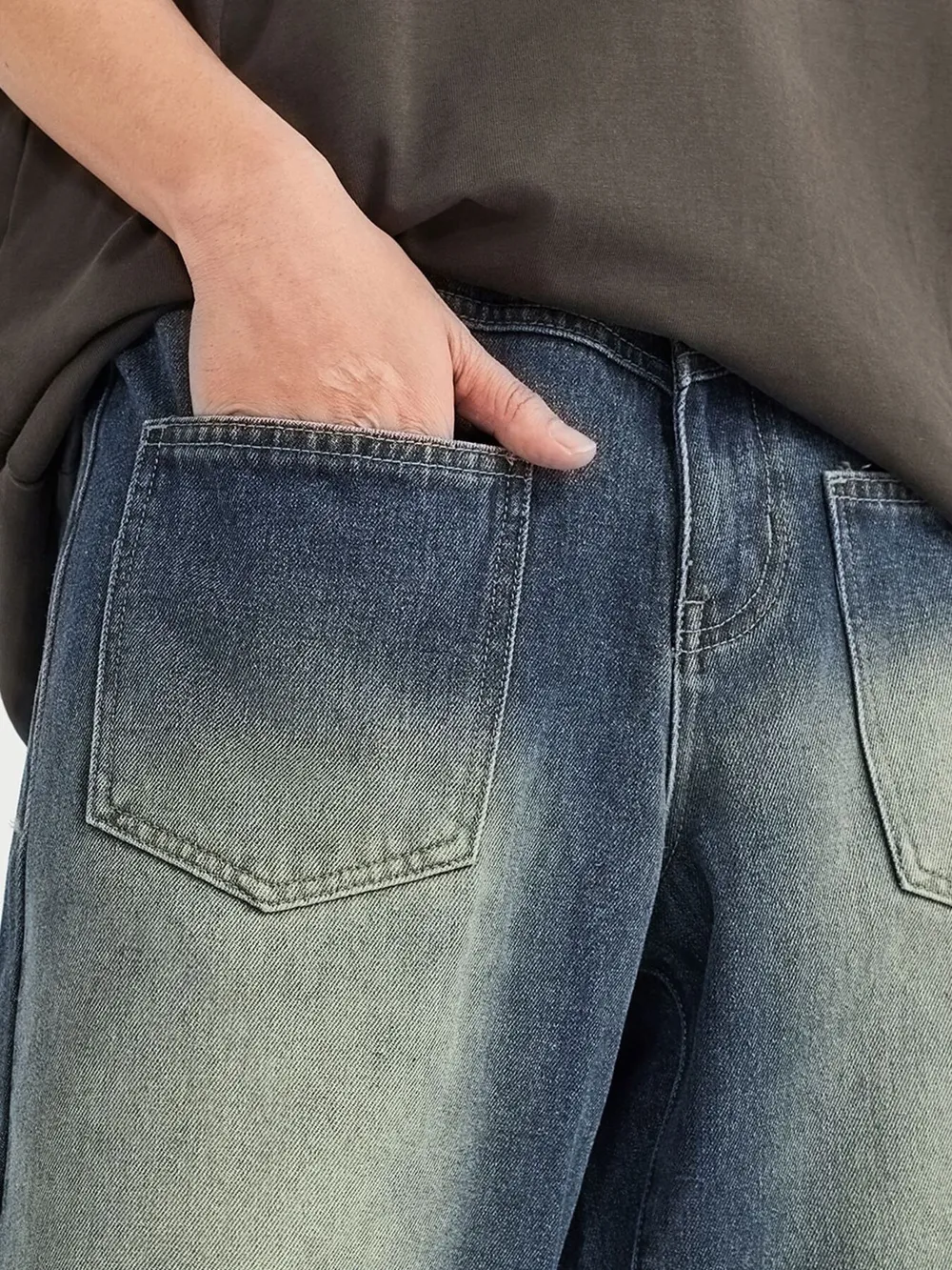 Men's Vintage Wash Wide Leg Jeans, image 4