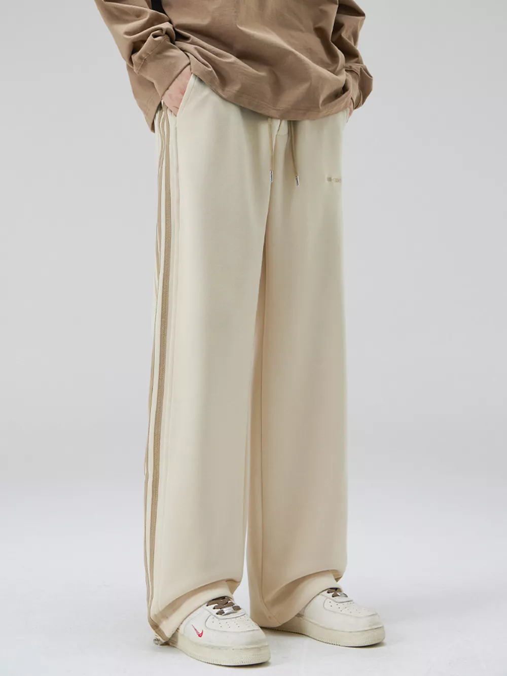 Men's Plus Size Relaxed Fit Pants with Side Stripes, image 7