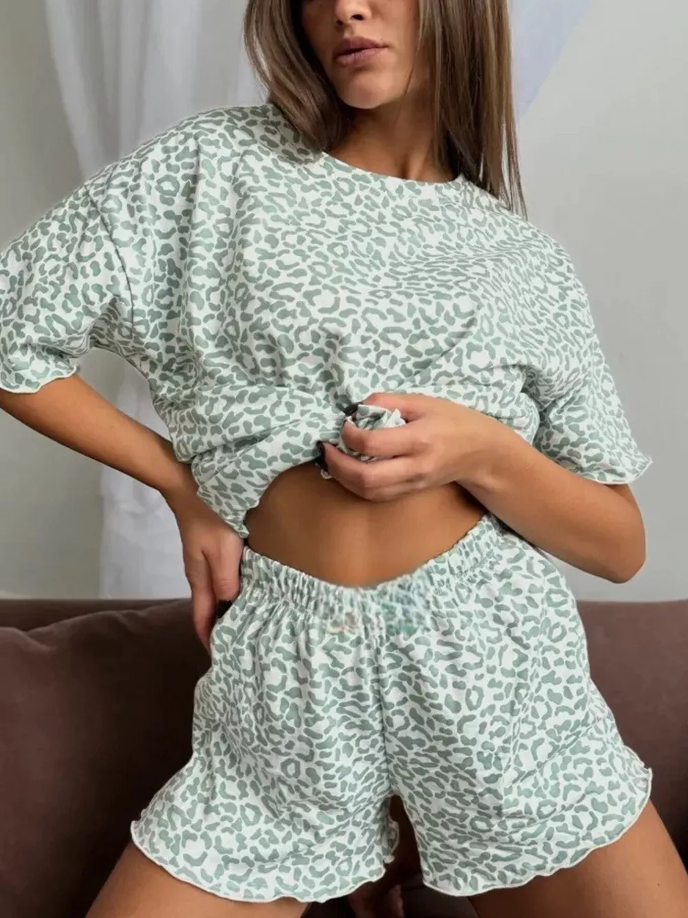 Leopard Print T-Shirt and Ruffle Hem Shorts Lounge Set, image 7