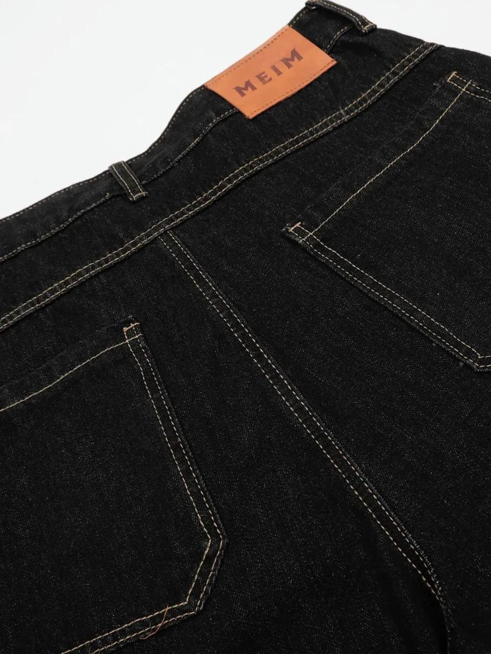 Men's Wide-Leg Denim Shorts with Contrast Stitching, image 12