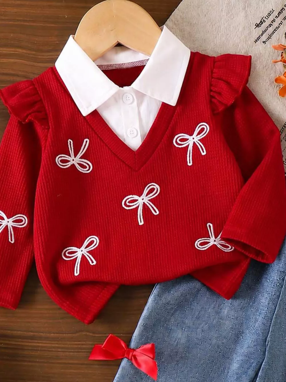 Children's Festive Bow-Embellished Knit Sweater and Jeans Set, image 3