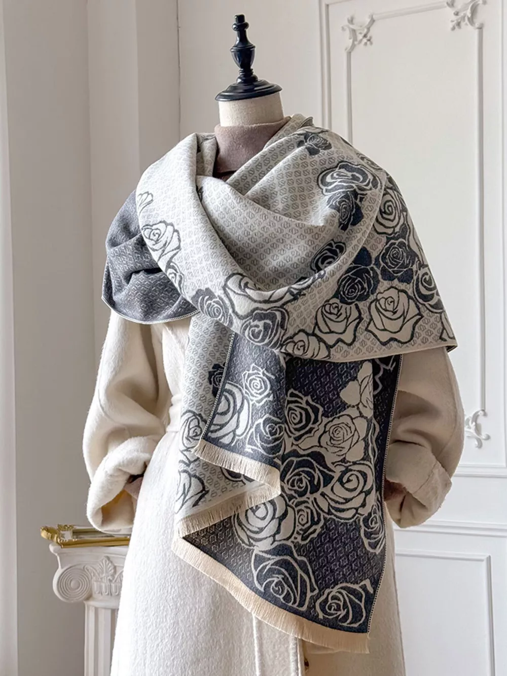 Rose Pattern Warm Scarf, image 2
