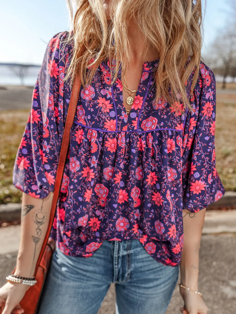 Floral Half Sleeve Split Neck Blouse Top, image 4