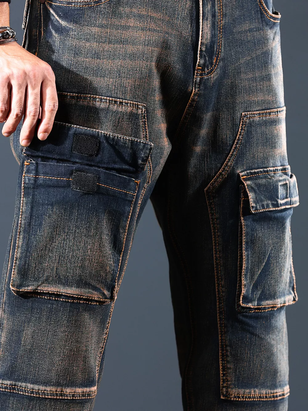 Men's Vintage Wash Cargo Jeans, image 4