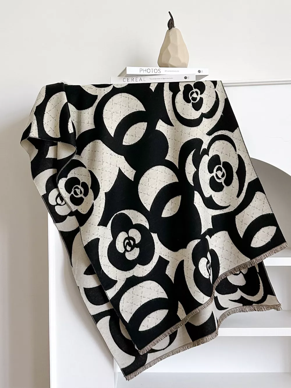 Floral Patterned Warm Scarf, image 11