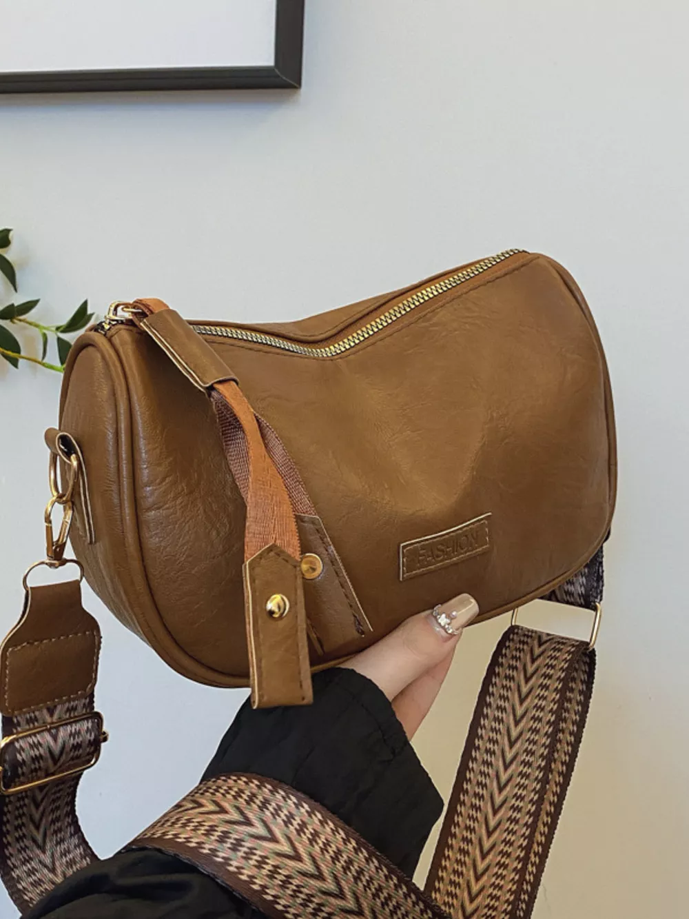 Retro Style Shoulder Crossbody Bag with Wide Strap, image 14