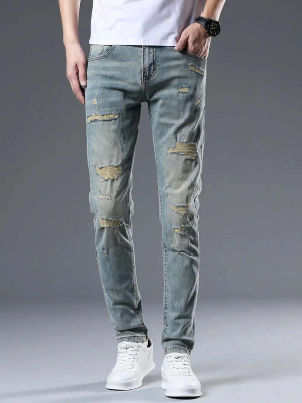 Men's Distressed Slim Fit Jeans