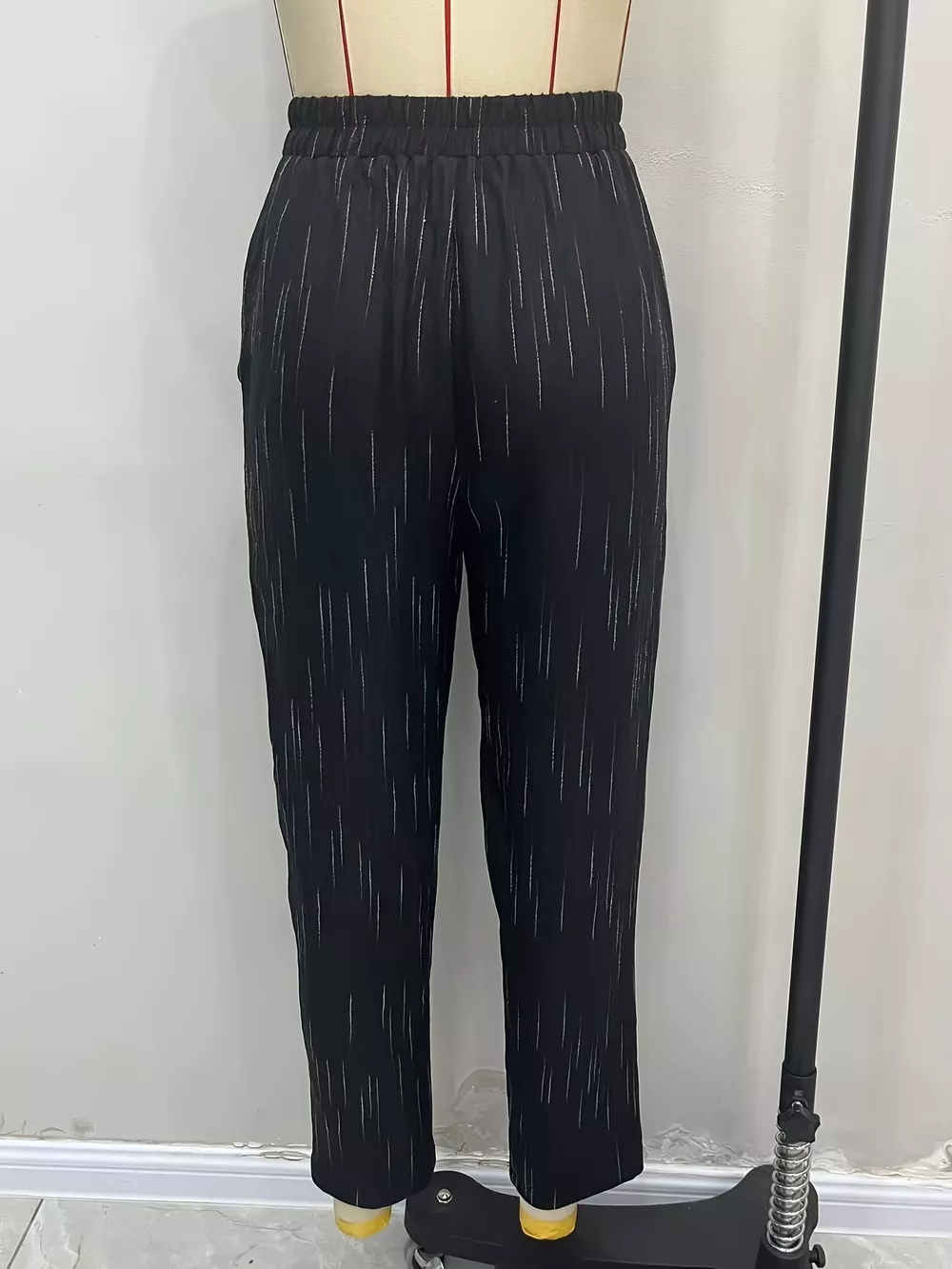 Loose Fit Cropped Pants, image 3