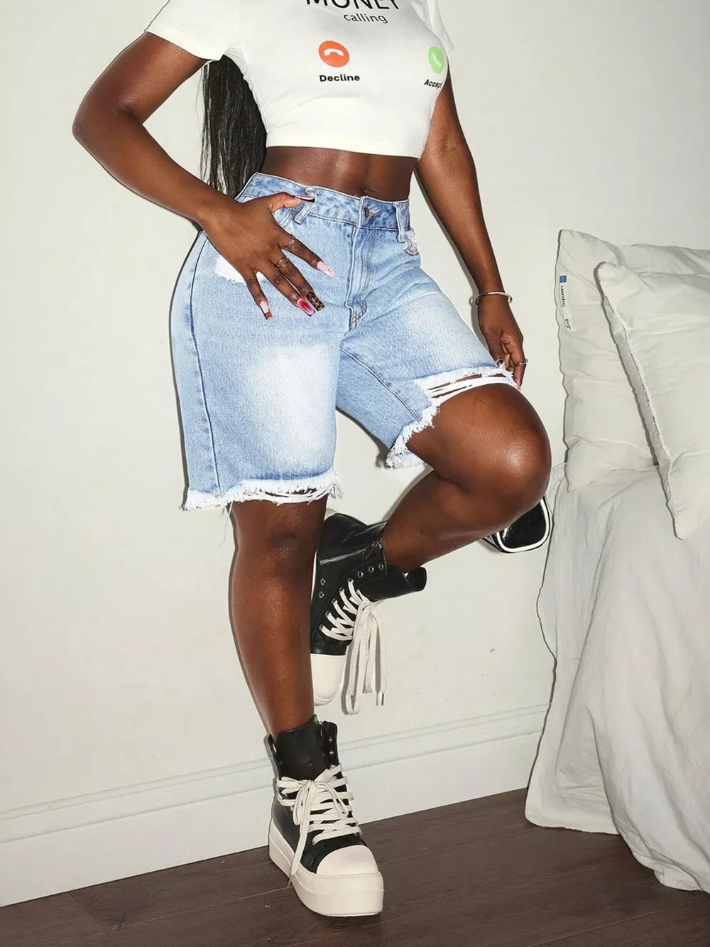 Distressed High Waist Frayed Hem Denim Shorts, image 4