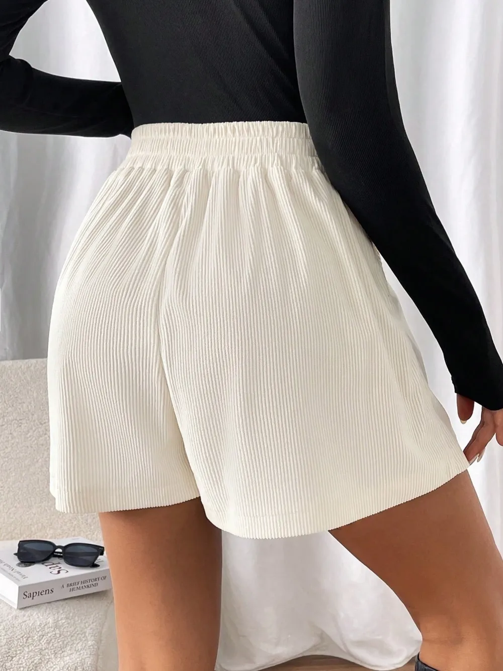 High Waisted Corduroy Shorts, image 3