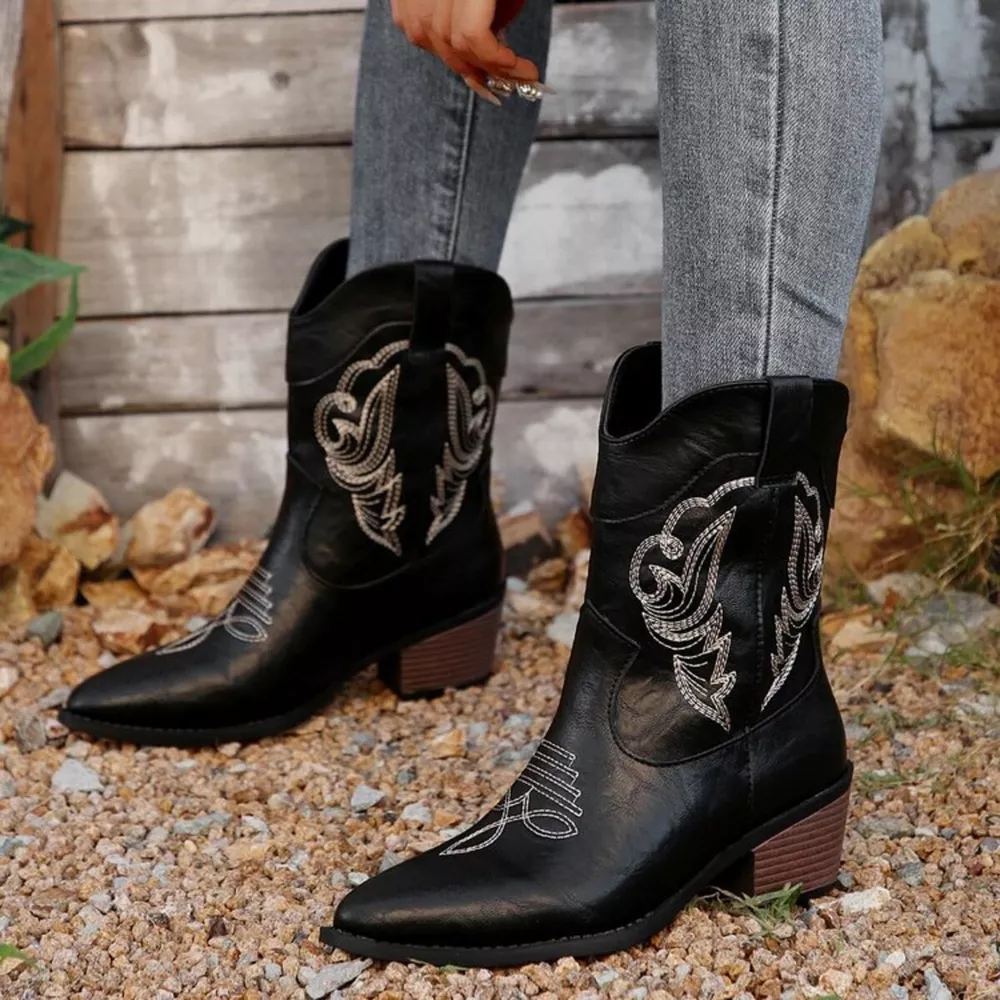Western Cowboy Boots with Embroidered Design