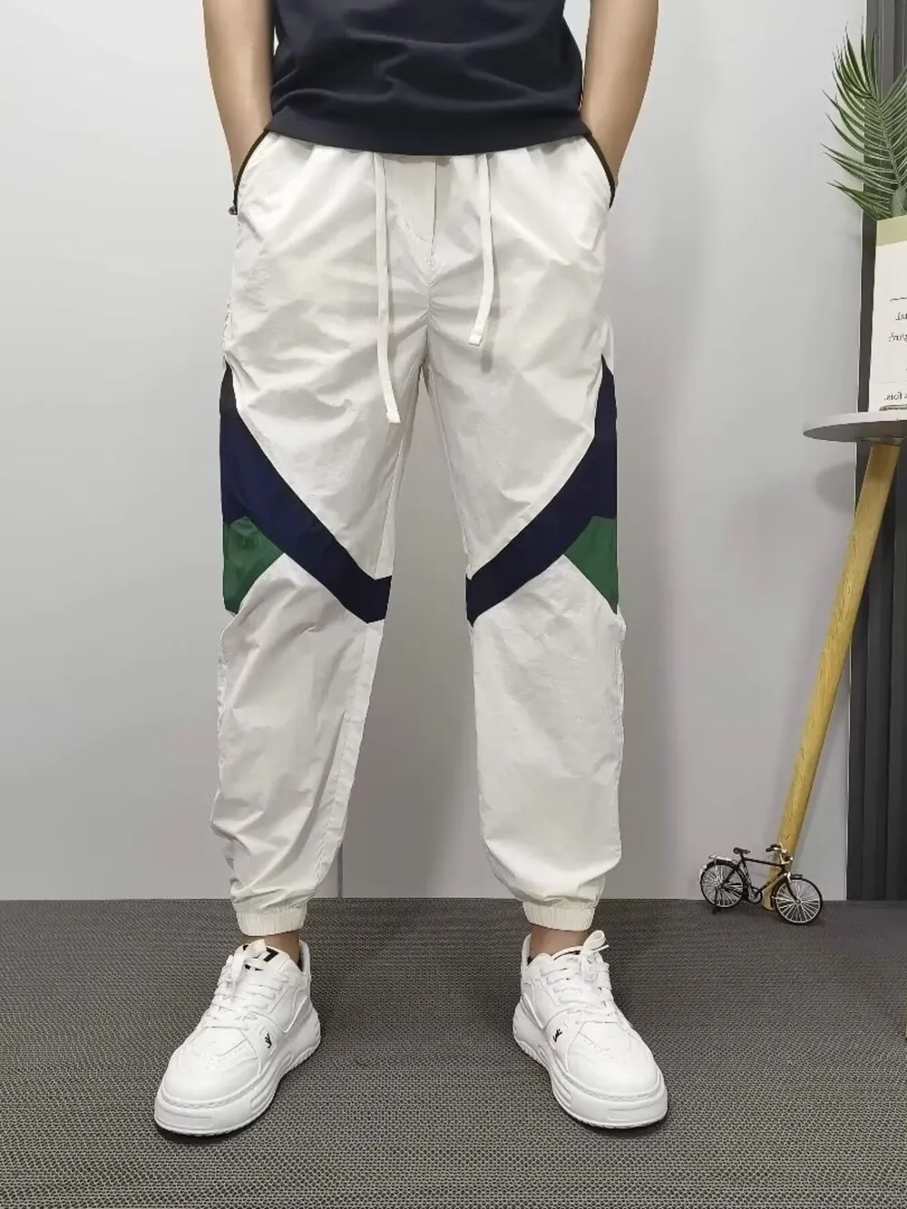 Men's Plus Size Drawstring Loose Fit Joggers, image 2