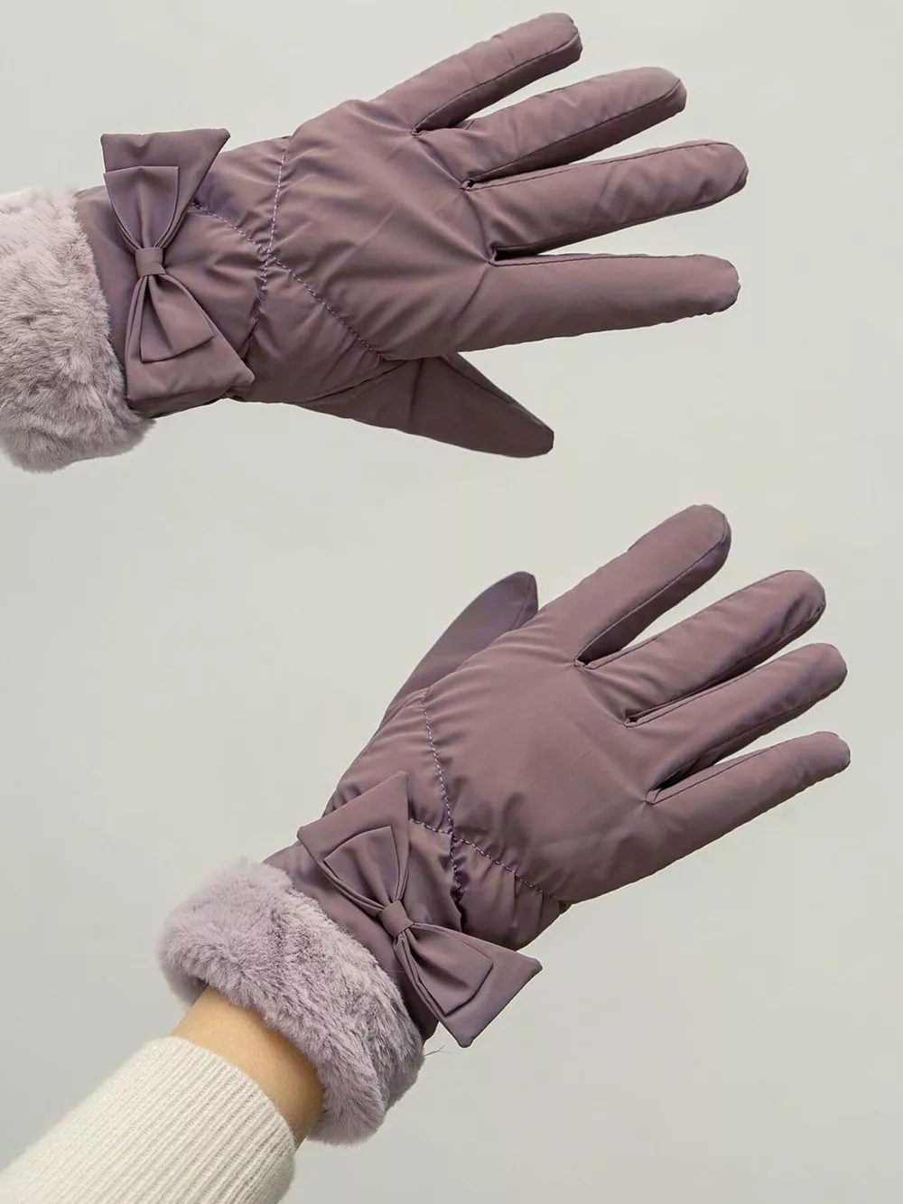 Bow-Decorated Plush Cuff Gloves, image 7