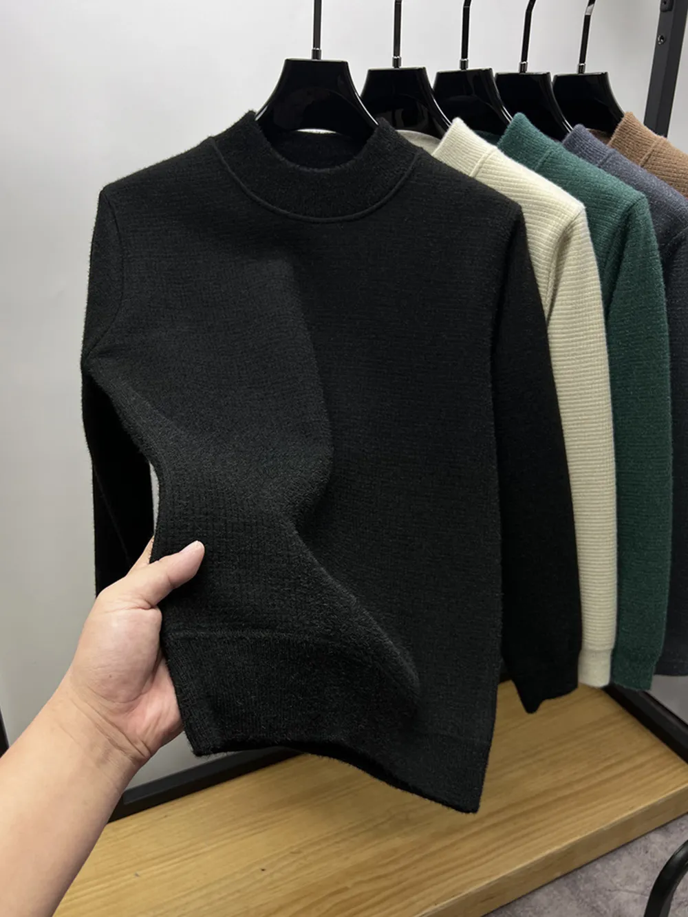 Men's Textured Long Sleeve Sweater