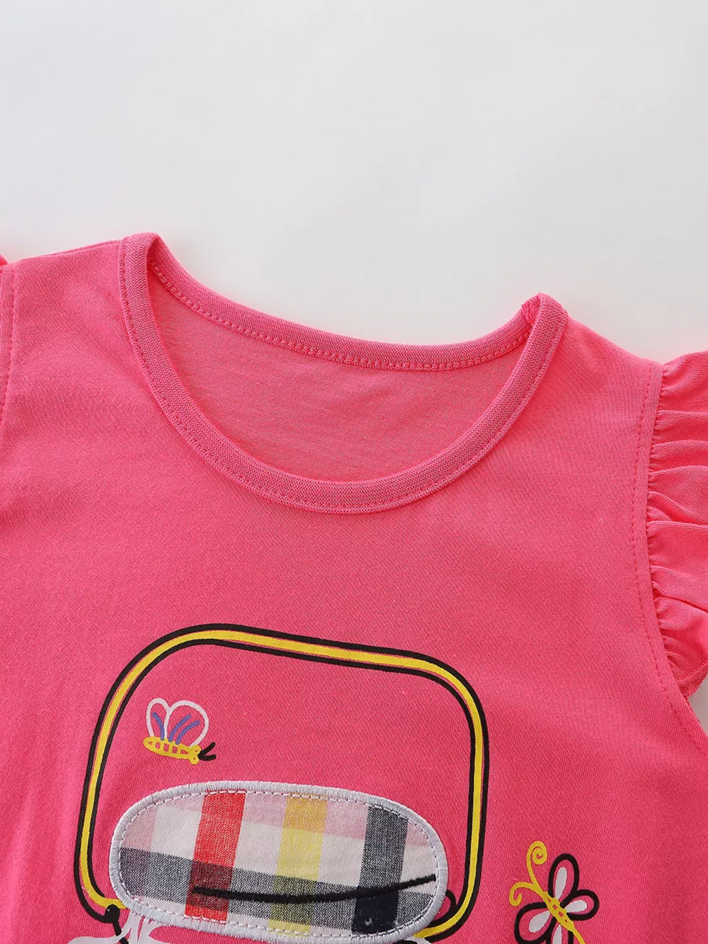 Children's Cartoon Graphic Ruffle Trim Tee & Plaid Shorts Set, image 3