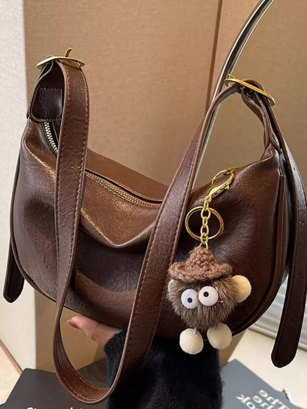 Vintage Style Crescent Crossbody Bag, image 4