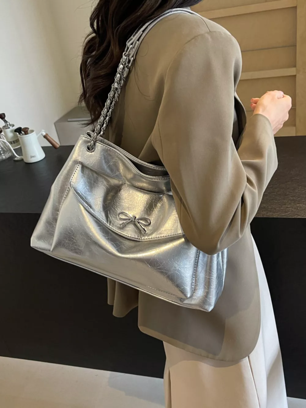 Bow-Accent Shoulder Bag, image 4