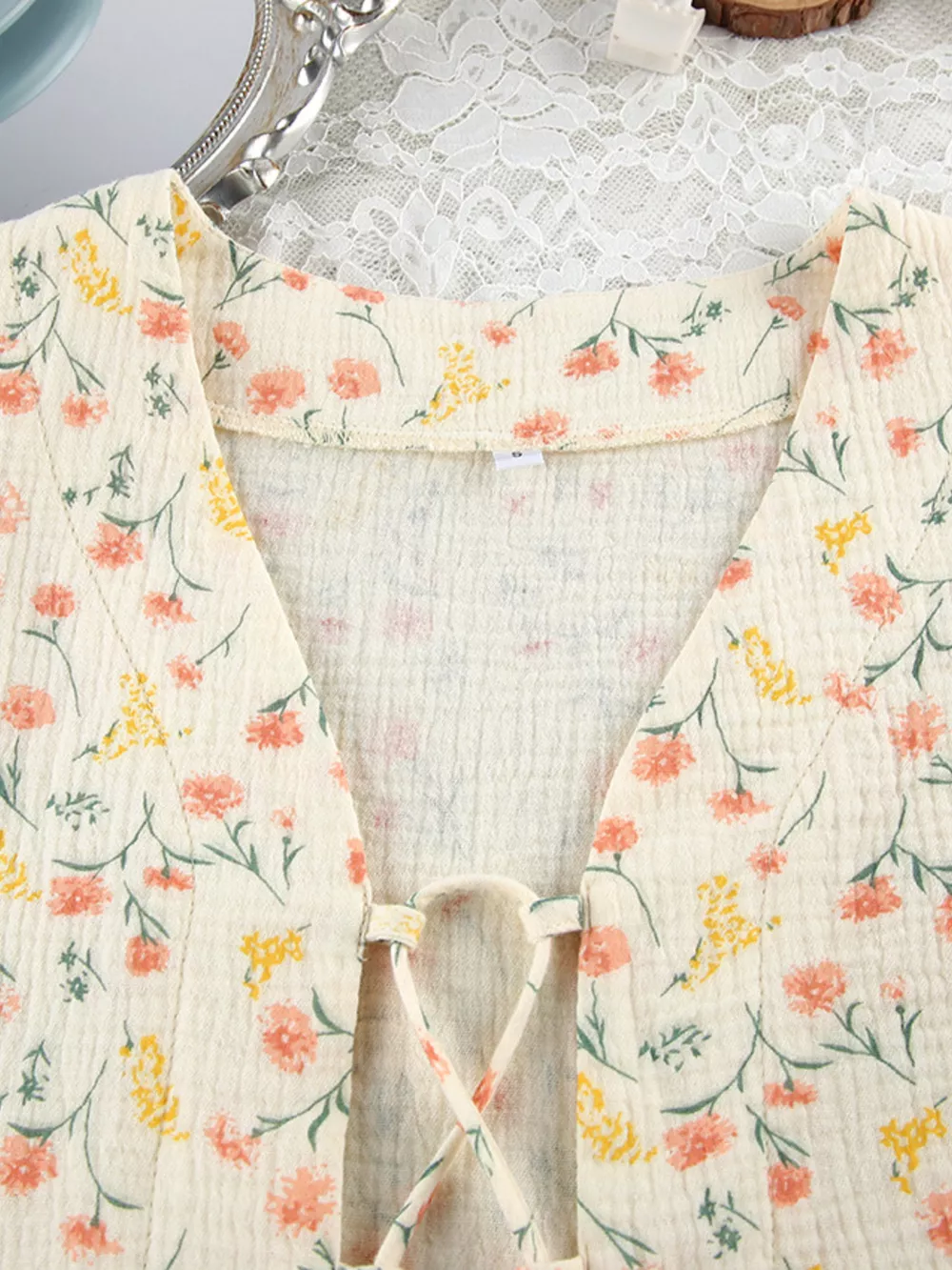 Floral Print Crinkle Texture Tie-Front Top and Shorts Set, image 7