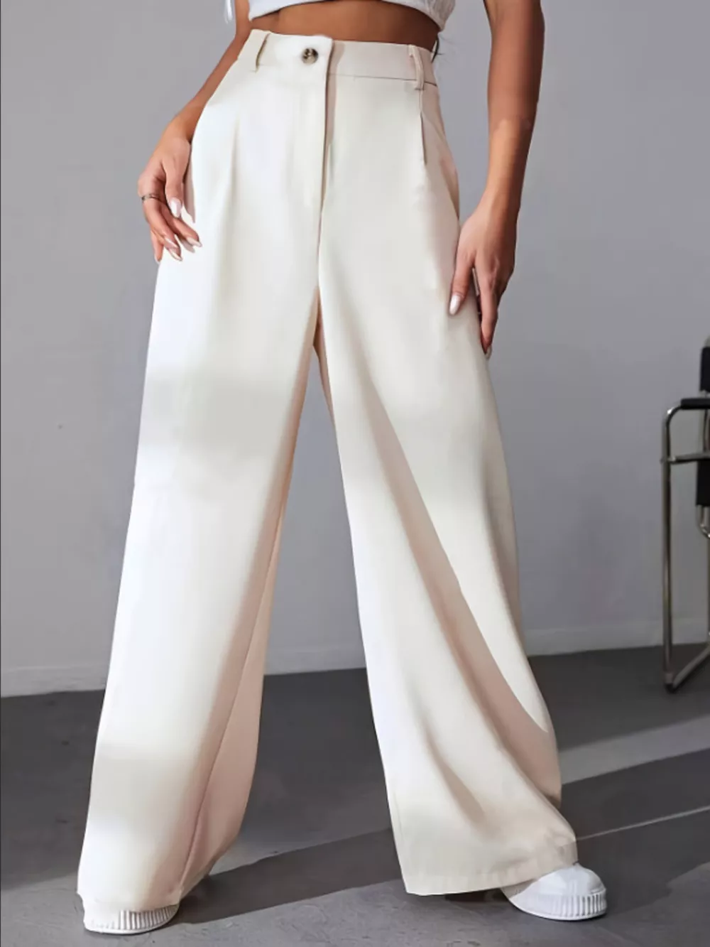 Wide Leg Pleated Pants