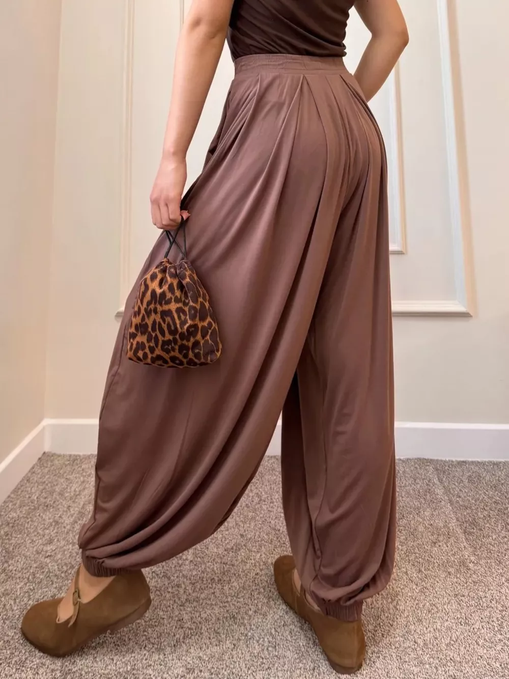 High-Waisted Wide-Leg Pants, image 9