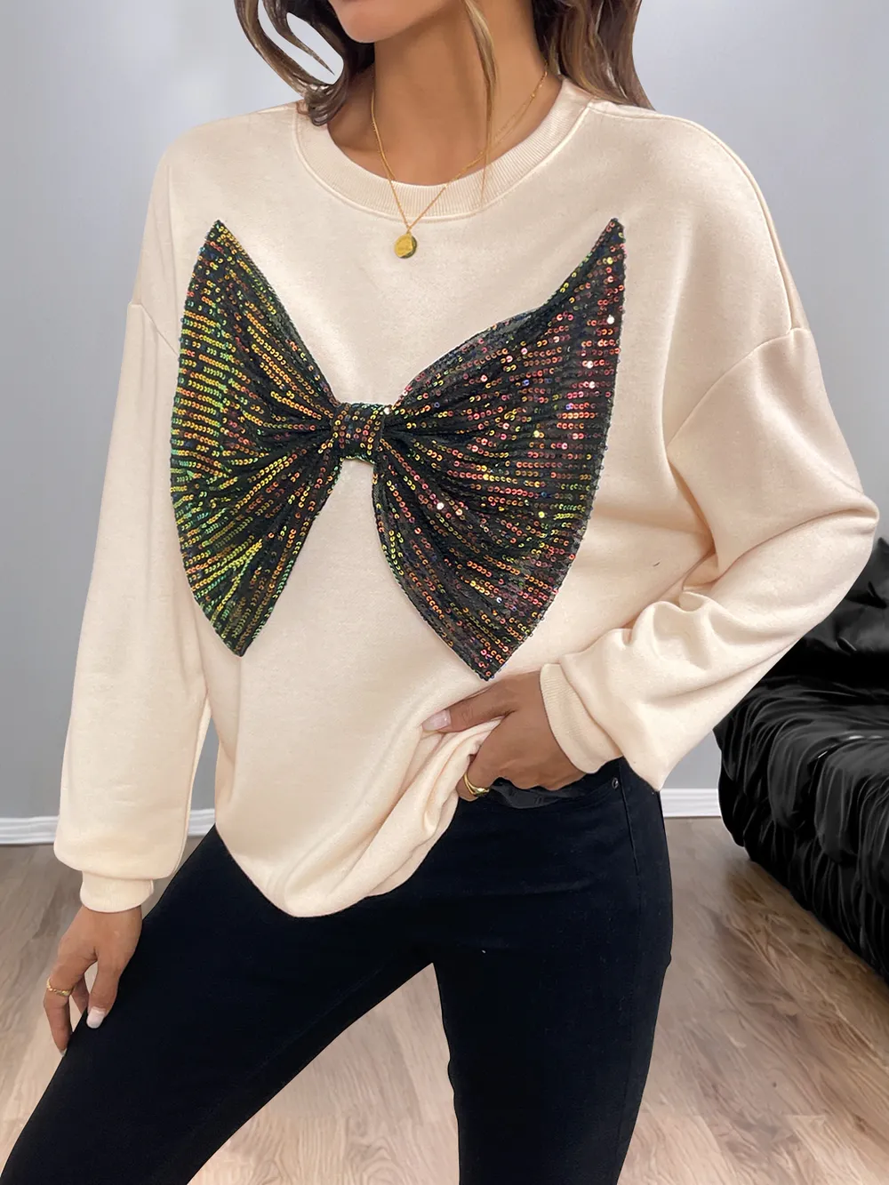 Sequined Bow Round Neck Sweatshirt, image 3