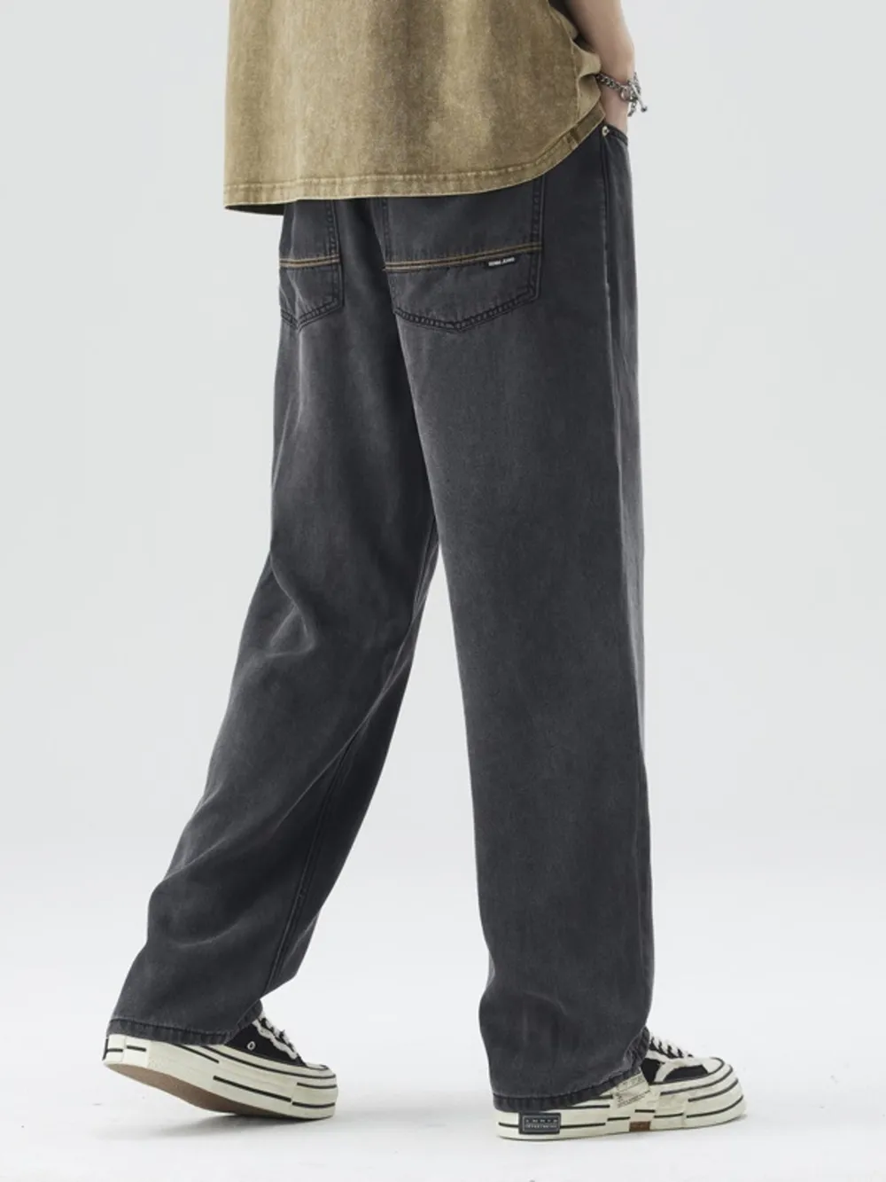 Men's Wide-Leg Relaxed Fit Jeans, image 5