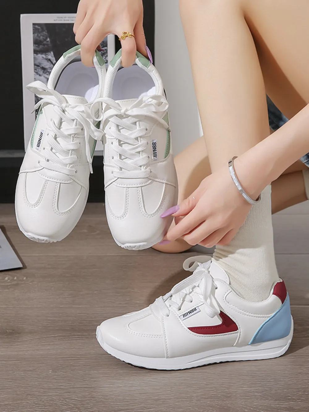 Round Toe Contrast Sneakers, image 2