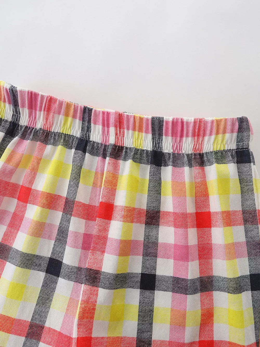 Children's Cartoon Graphic Ruffle Trim Tee & Plaid Shorts Set, image 5