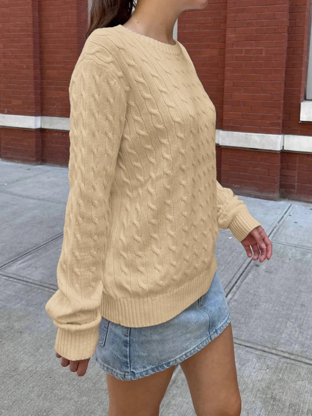 Cable-Knit Round Neck Pullover Sweater, image 14