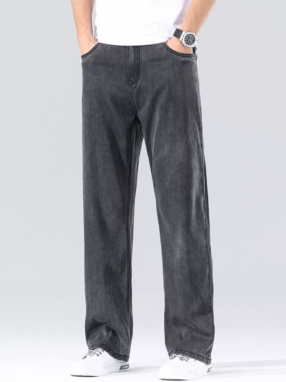 Men's Loose Fit Washed Jeans