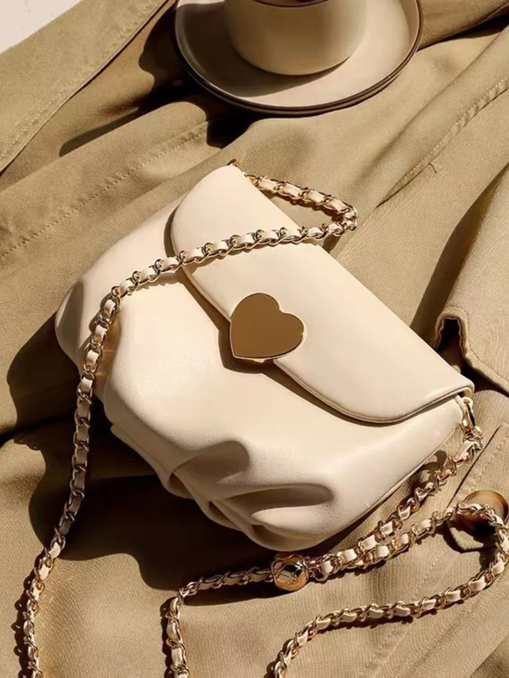 Heart Buckle Chain Crossbody Bag