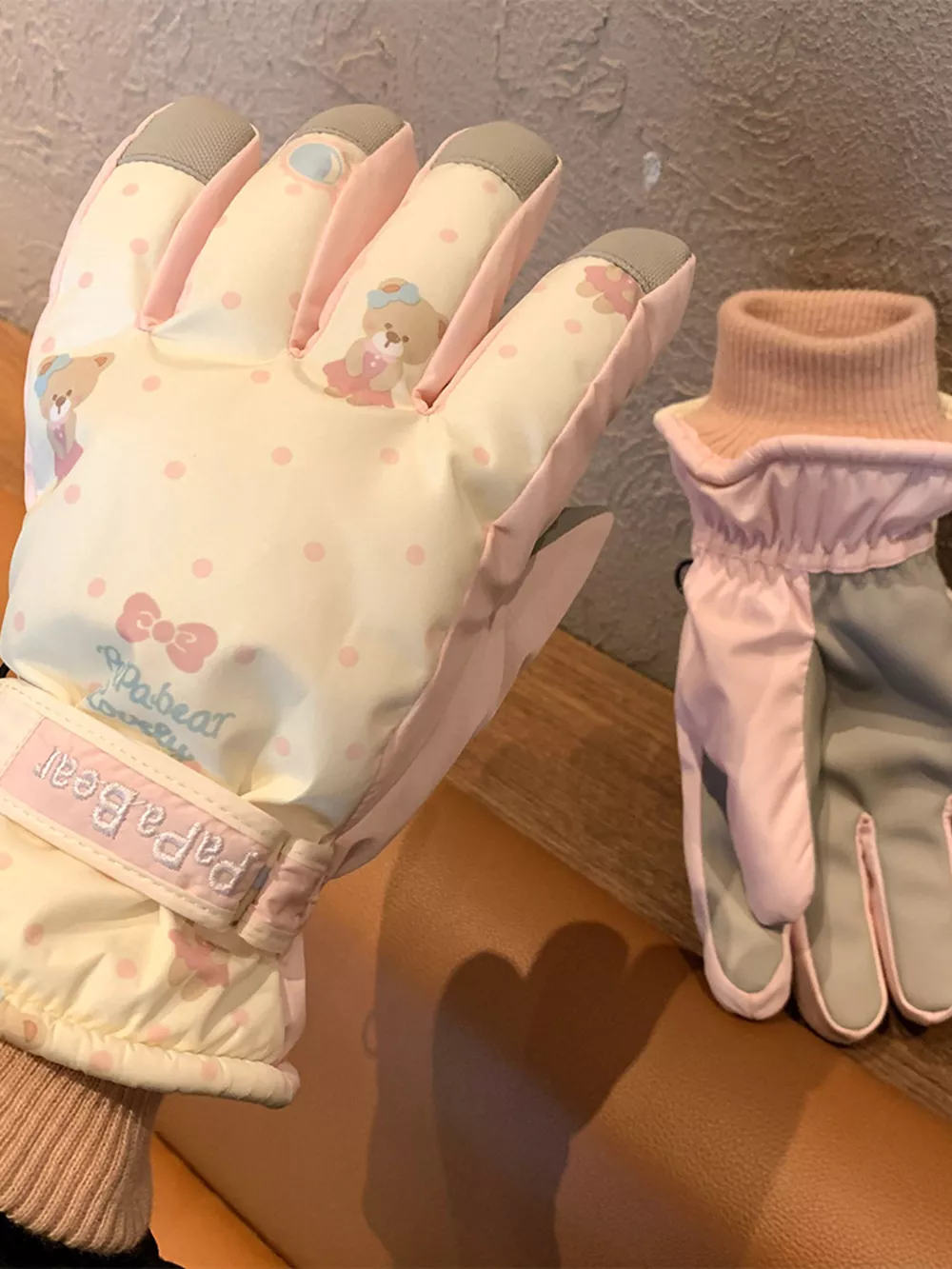 Bear Patterned Winter Gloves, image 3