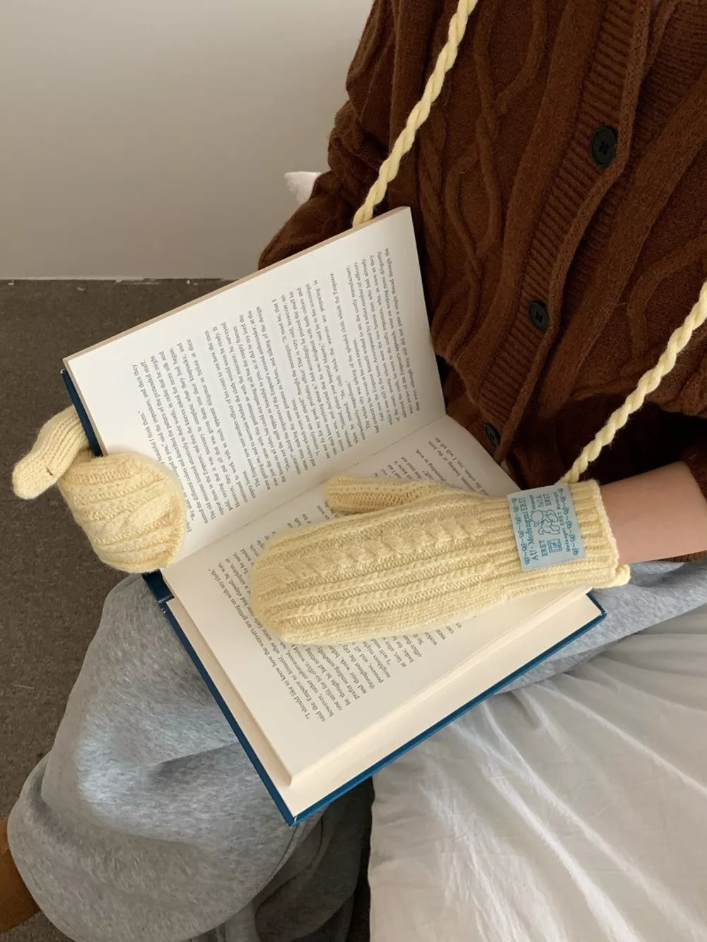 Cable Knit Warm Mittens Gloves, image 4