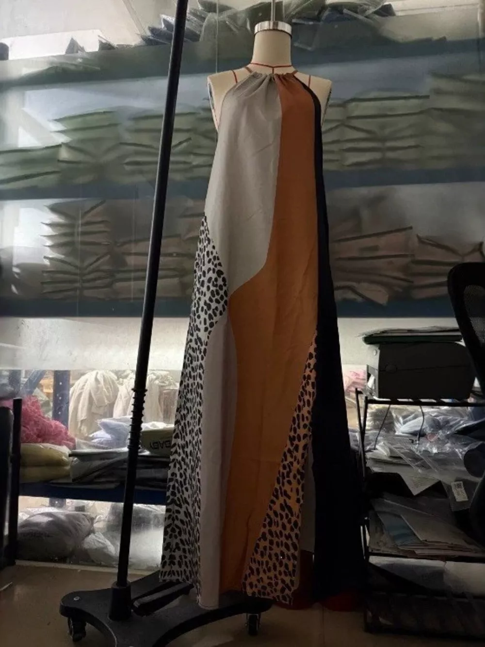 Color-Block Leopard Print Sleeveless Maxi Dress, image 2