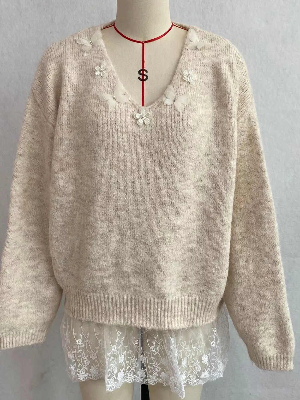V-Neck Floral Applique Lace Hem Sweater, image 12