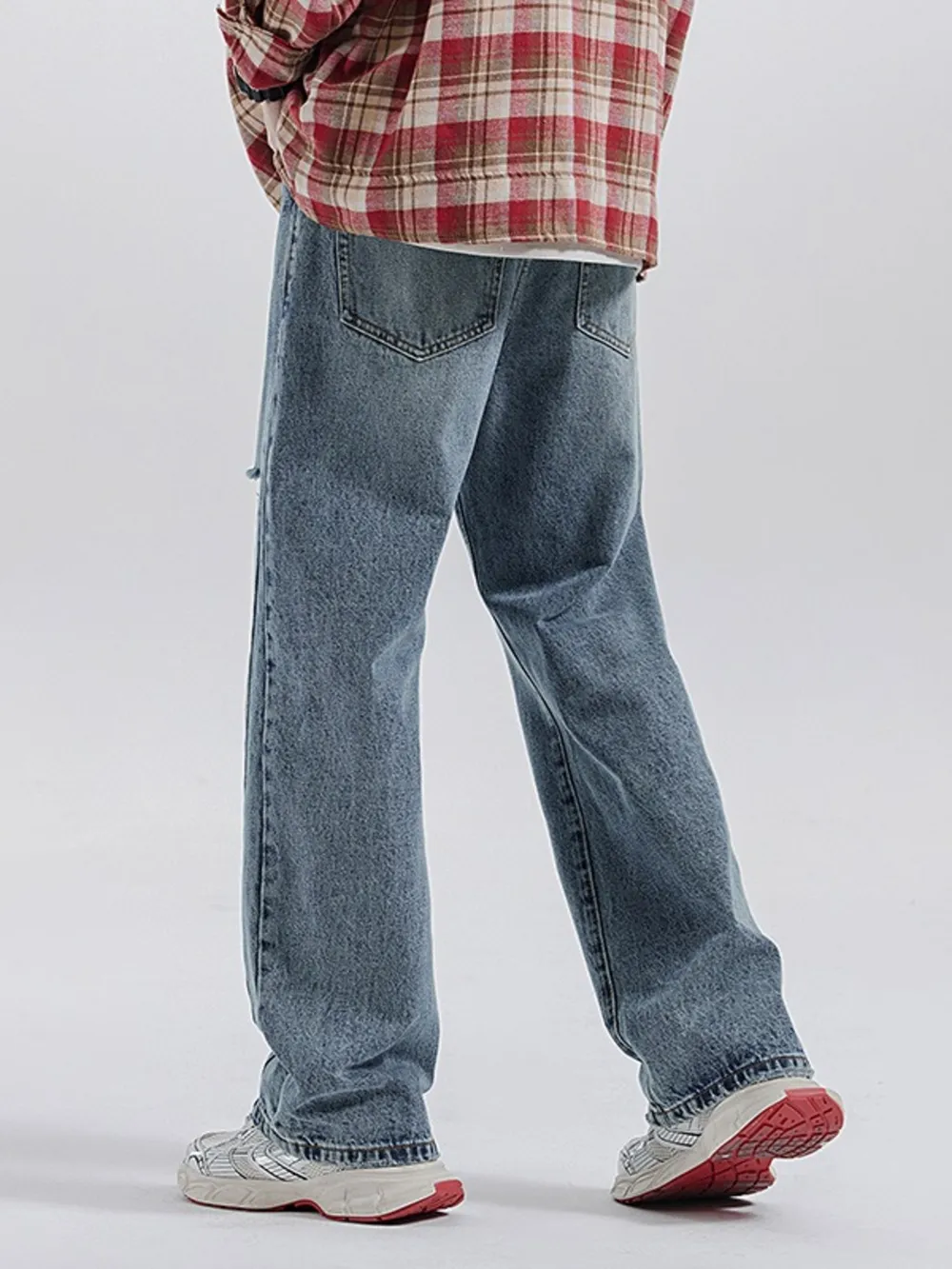 Men's Vintage Distressed Relaxed Fit Jeans, image 6