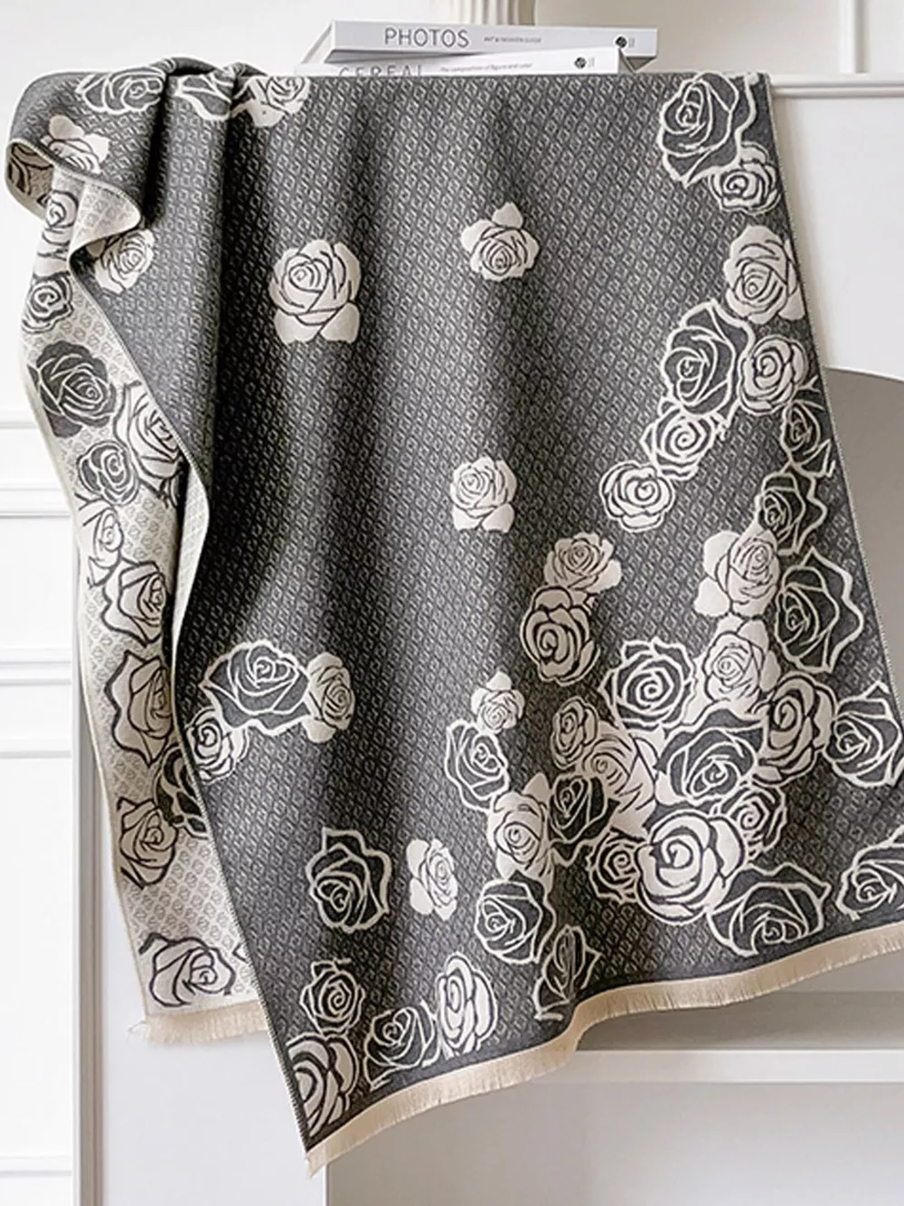 Rose Pattern Warm Scarf, image 3