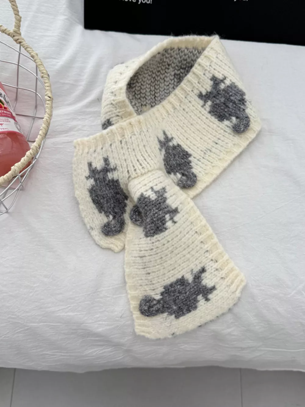 Knitted Contrast Pattern Warm Scarf, image 7