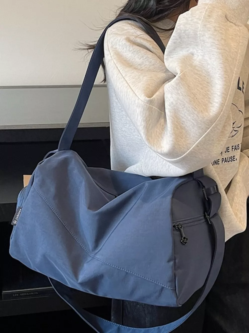 Lightweight Oxford Cloth Travel Bag, image 4