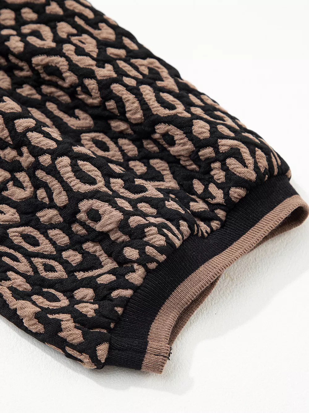 Leopard Print Puffy Bracelet Sleeve Contrast Trim Round Neck Top, image 9