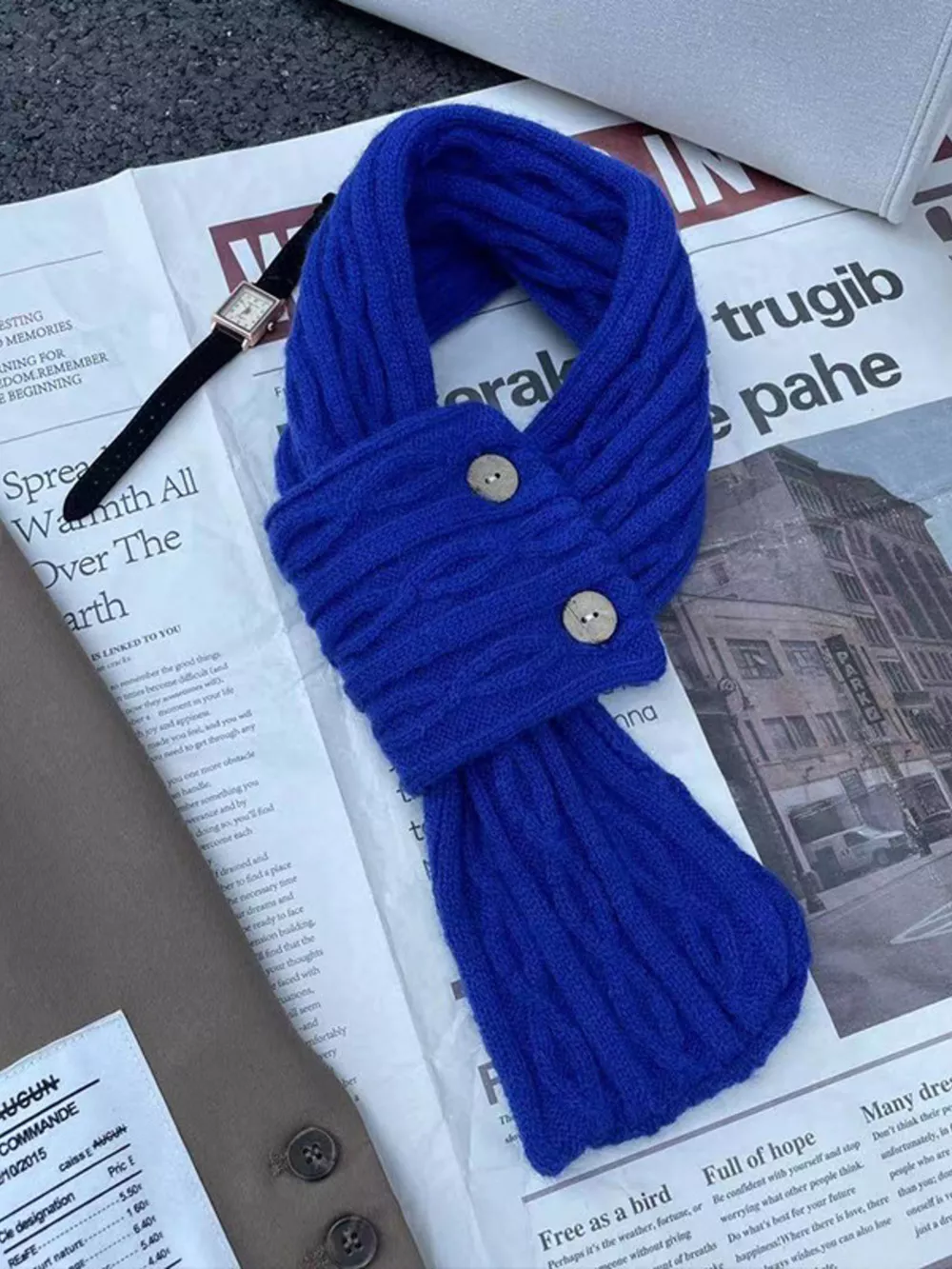 Button-Accent Knitted Winter Scarf, image 3