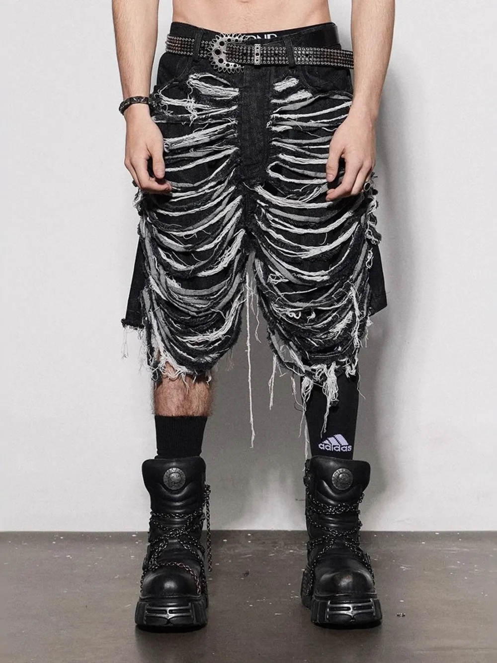 Men's Frayed Hem Denim Shorts, image 2