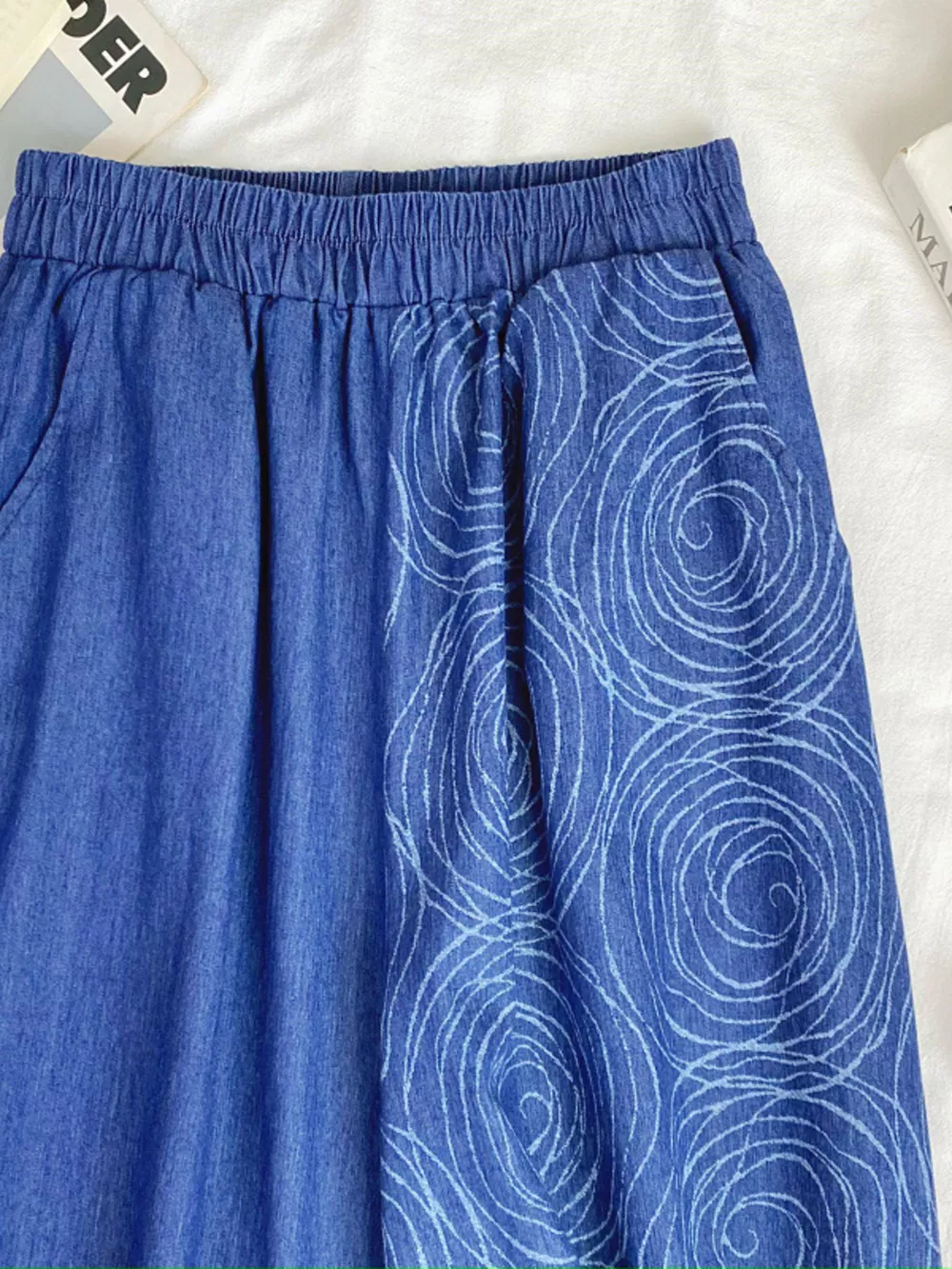 Elastic Waist Printed Jeans, image 9