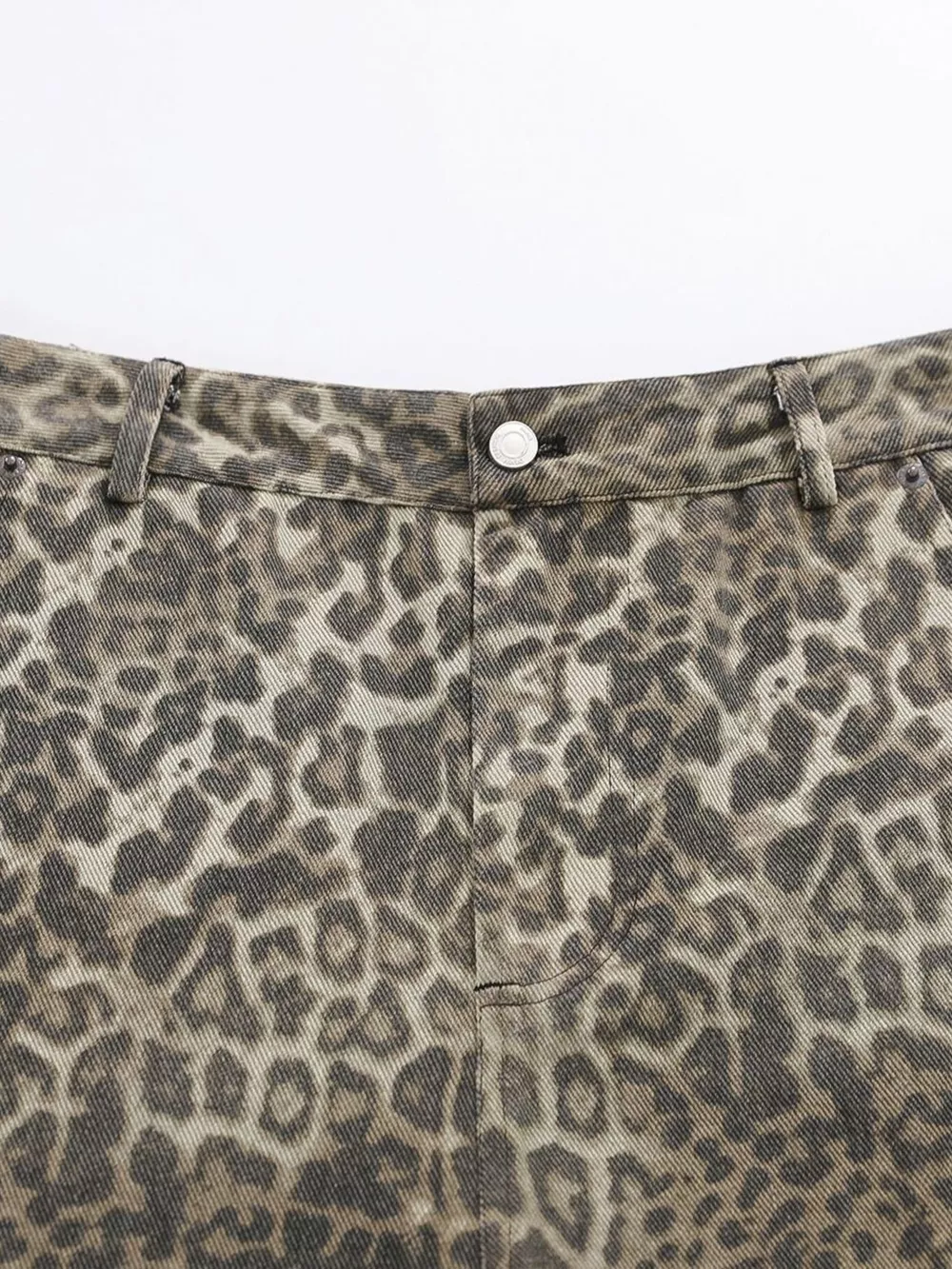 Men's Leopard Print Cargo Wide-Leg Capris, image 6