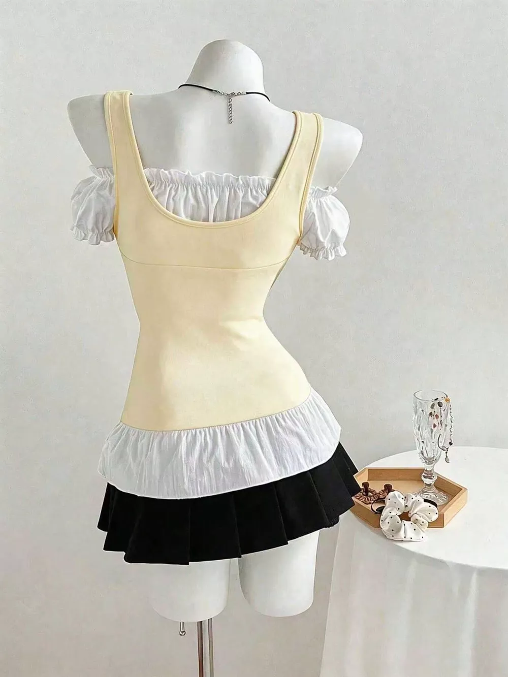 Cold Shoulder Ruched Top, image 13