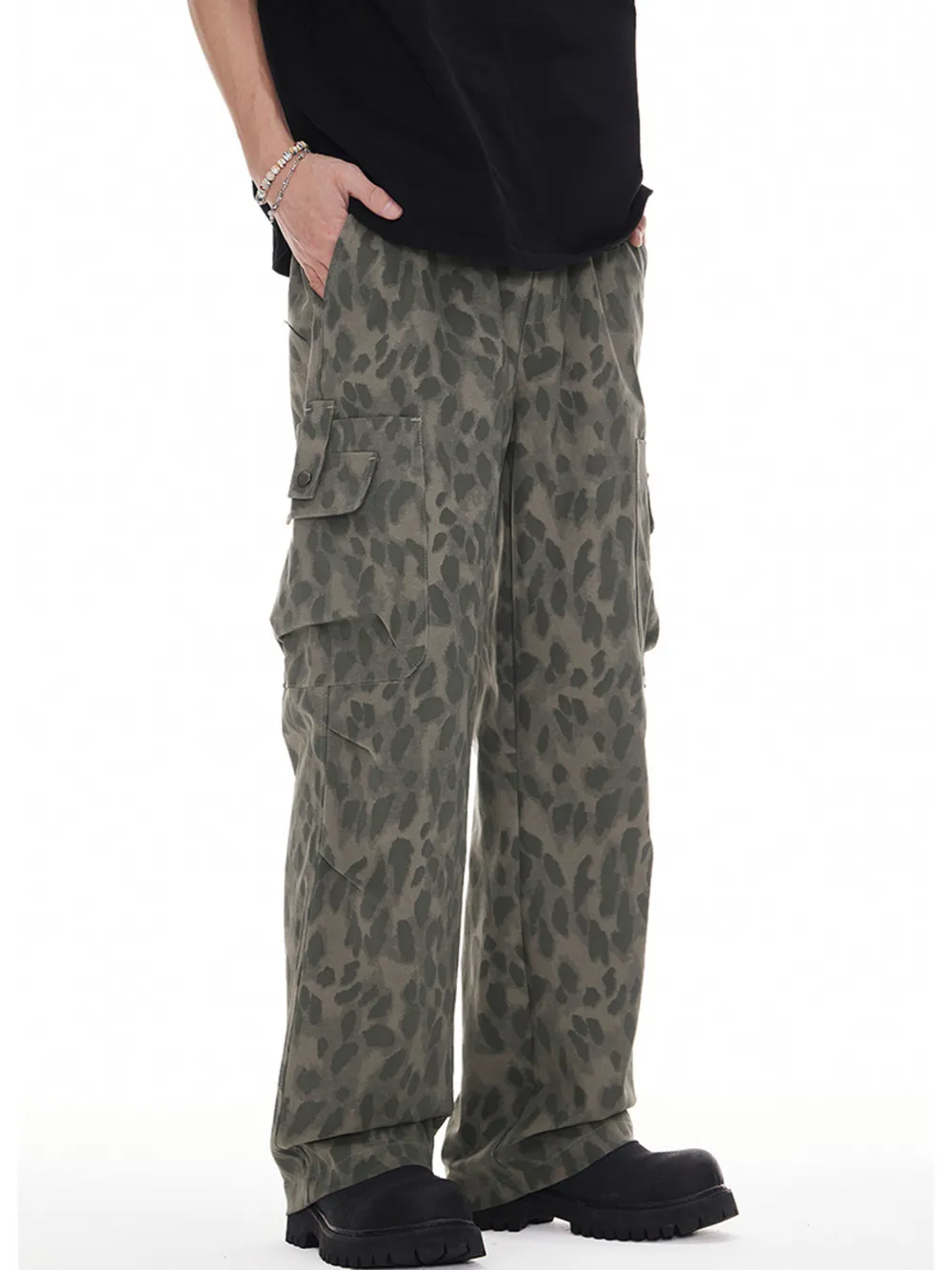 Men's Plus Size Leopard Wide Leg Cargo Pants, image 7