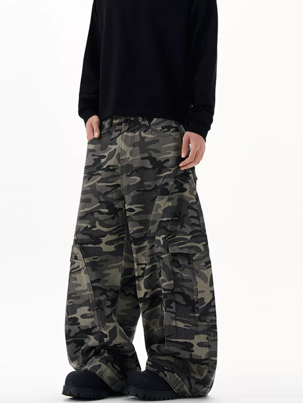 Men's Loose Fit Camouflage Cargo Pants