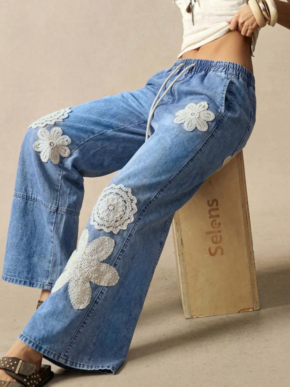 Wide-Leg Drawstring Jeans, image 4