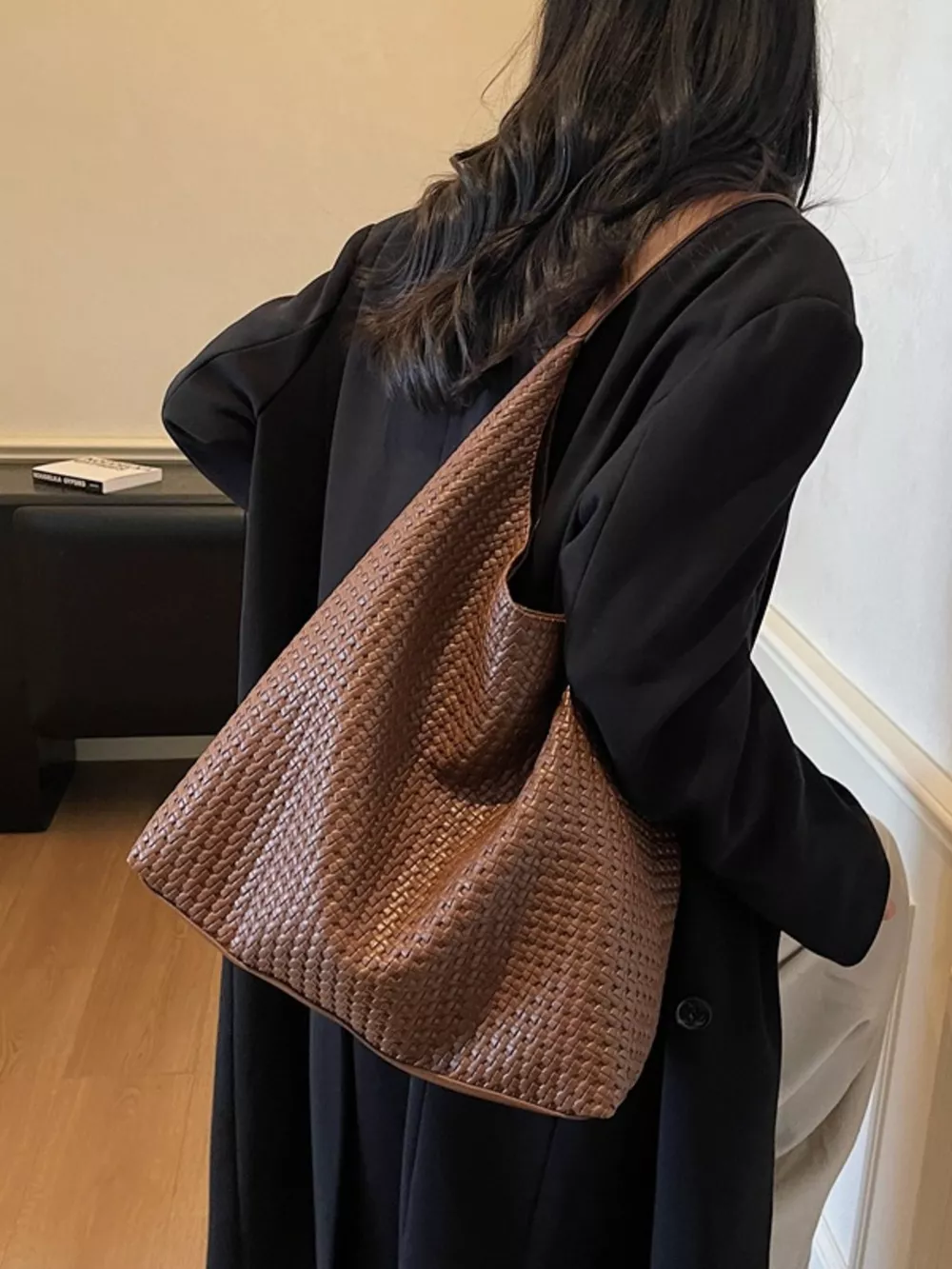 Woven Straw Texture Shoulder Bag, image 3