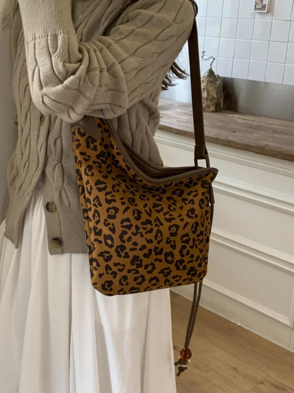 Asymmetrical Lightweight Crossbody Bag, image 2